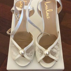 White lace with Pearl detail heel sandals